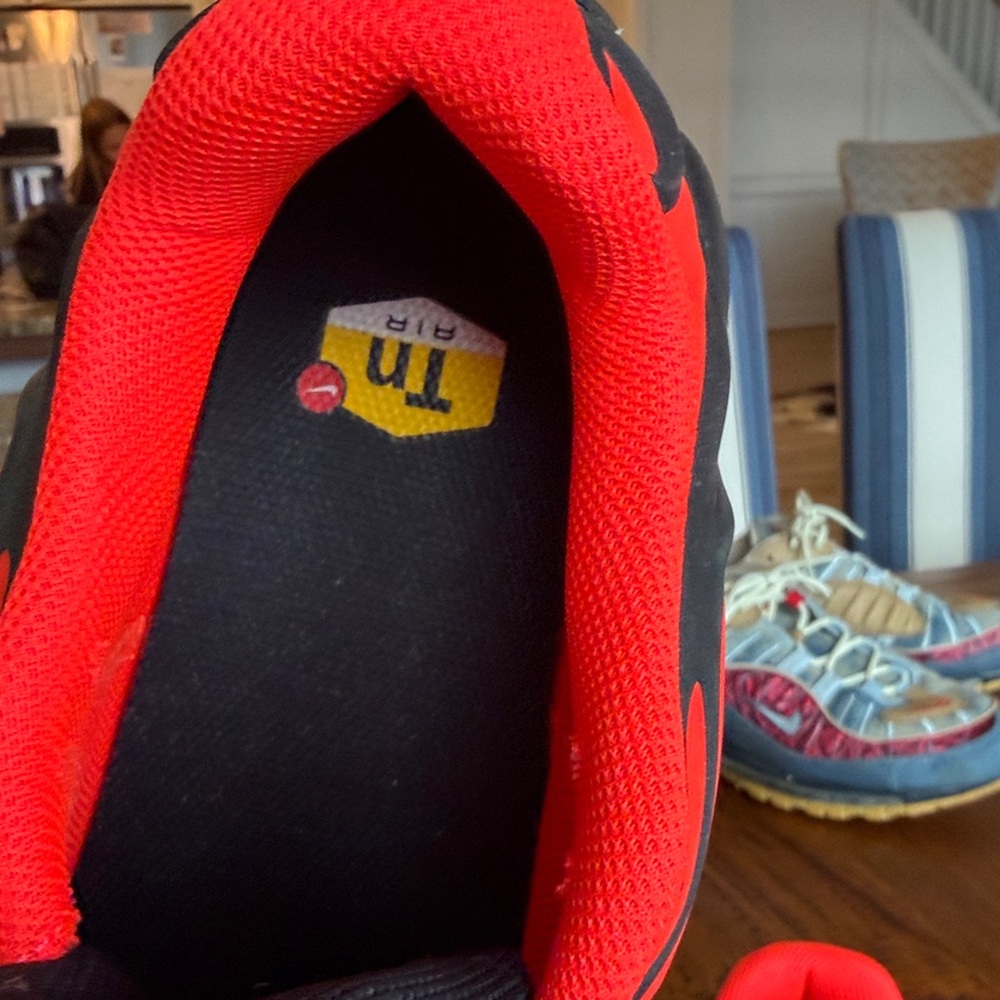 Nike Running Sneakers - Red, Blue & Black - Picture 5 of 10